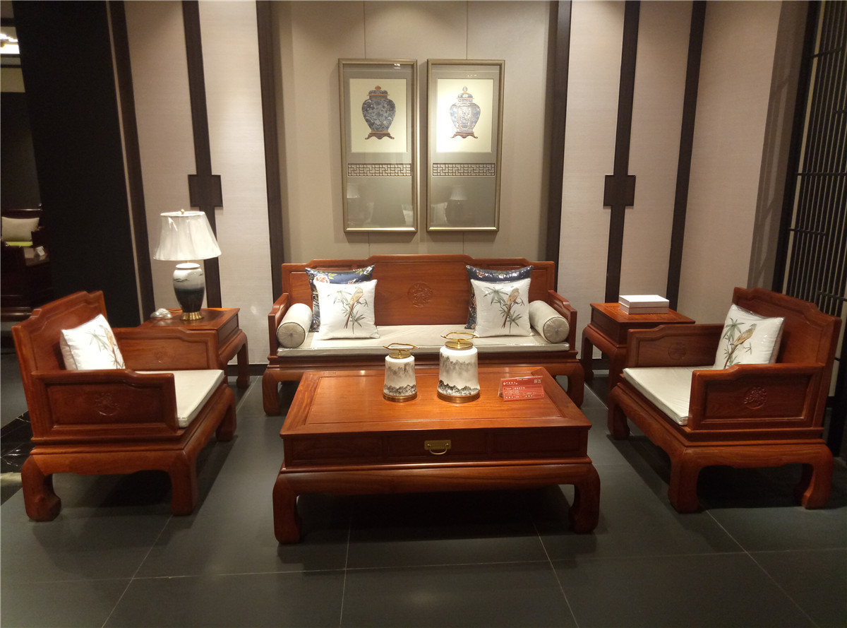 P90422-150725.jpg